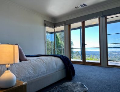 (Bedroom-1) 1 Queen Bed